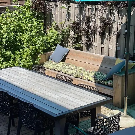 Bauwerd12 Lo-ghis Vakantiewoning Дом отдыха Вурен
