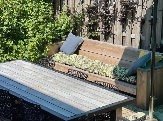 Bauwerd12 Lo-ghis Vakantiewoning Дом отдыха Вурен